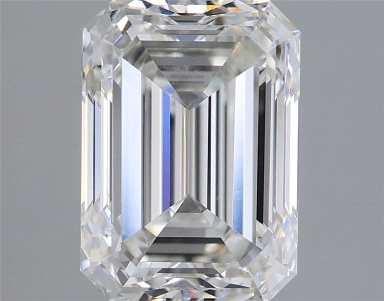 2.56 ct. emerald Lab Grown Diamond front image