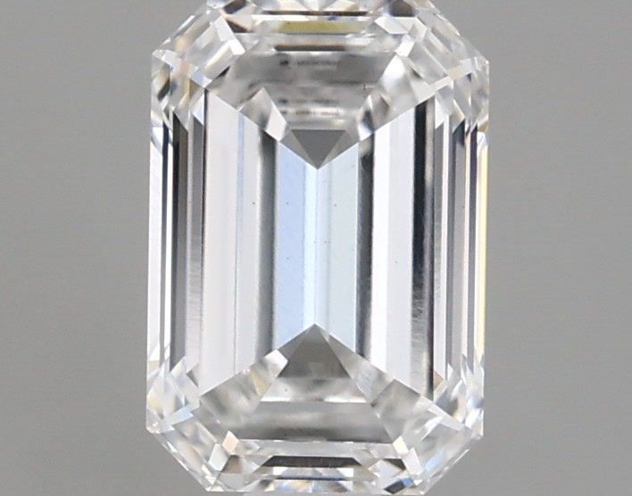 1.32 ct. emerald Lab Grown Diamond front image