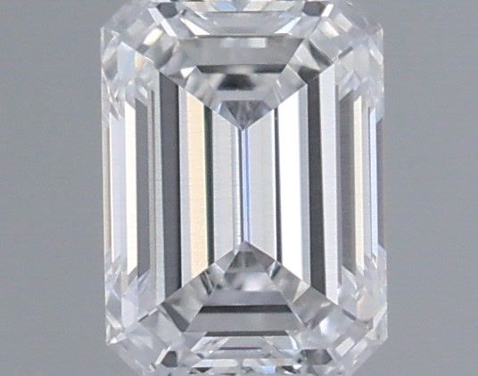 0.32 ct lab-grown Emerald Diamond
