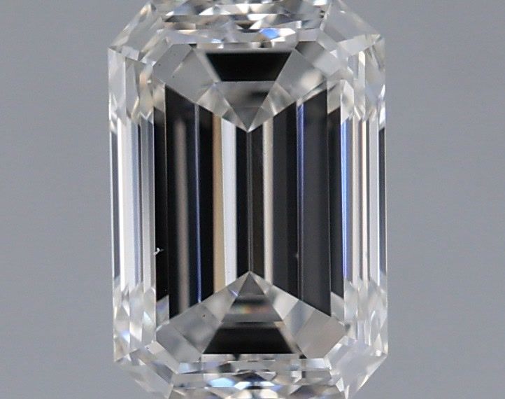 0.99 ct. emerald Lab Grown Diamond front image