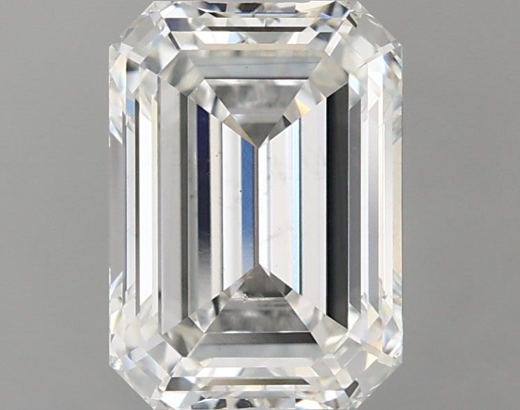 2.21 ct Emerald diamond