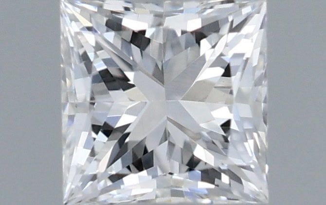 0.34 ct lab-grown Princess Diamond