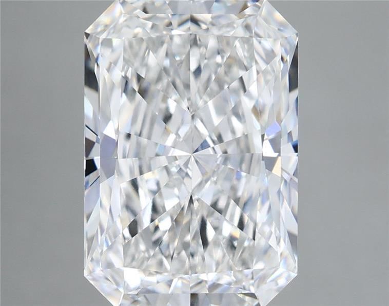 5.67 ct. radiant Lab Grown Diamond front image