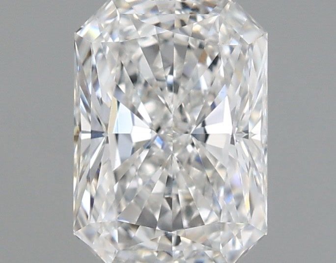 1.35 ct Radiant diamond