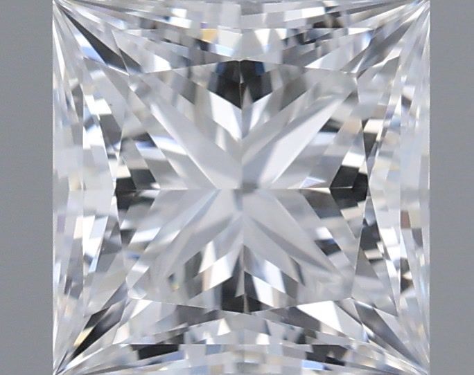 1.05 ct lab-grown Princess Diamond