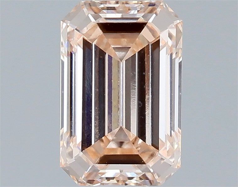 1.11 ct Emerald diamond