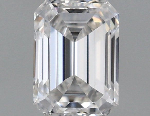 0.31 ct lab-grown Emerald Diamond
