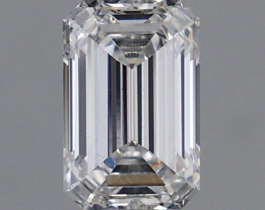 0.40 ct Emerald diamond