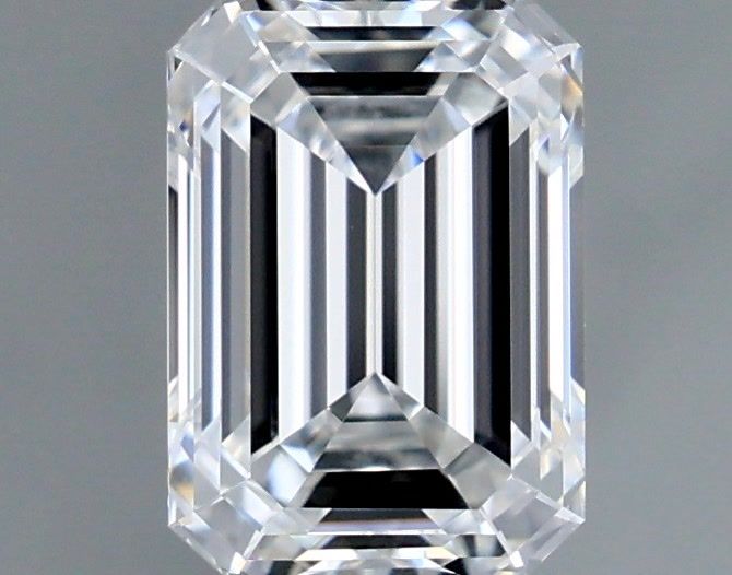 1.09 ct. emerald Lab Grown Diamond front image