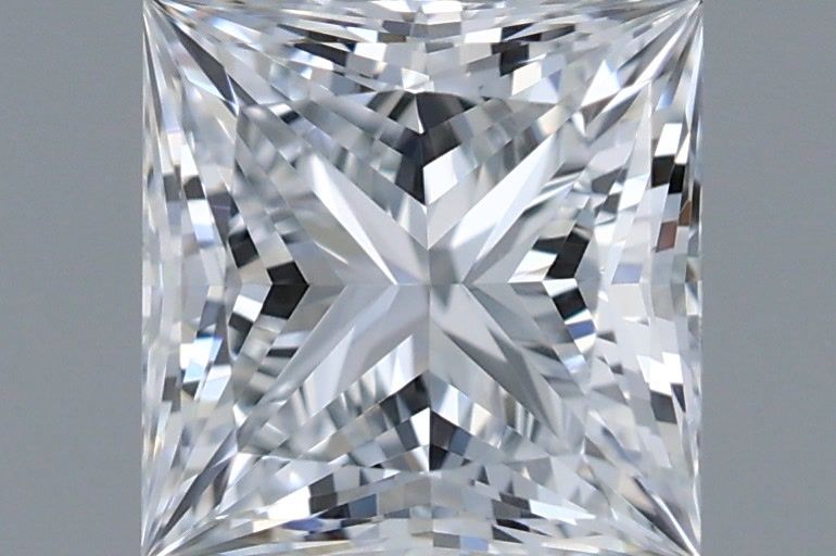 1.09 ct lab-grown Princess Diamond