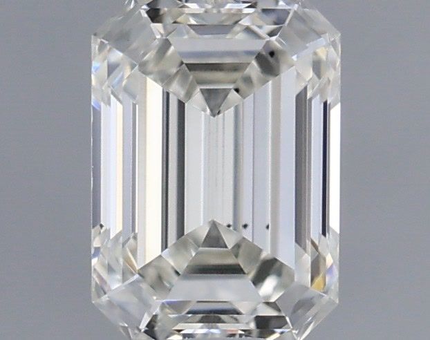 0.32 ct Emerald diamond