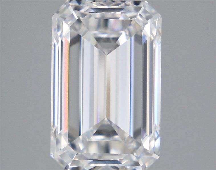 5.04 ct. emerald Lab Grown Diamond front image