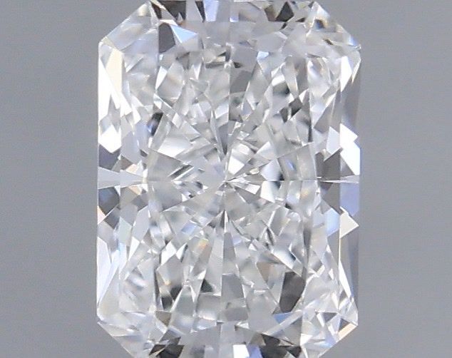 0.31 ct lab-grown Radiant Diamond