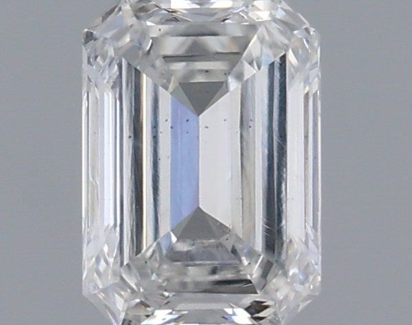 0.45 ct lab-grown Emerald Diamond