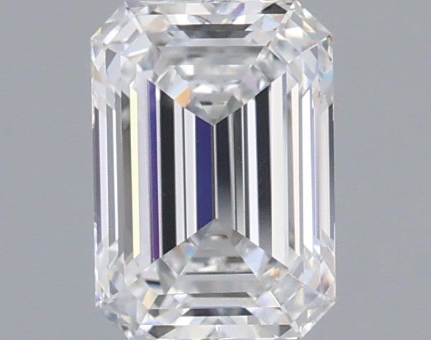 1.04 ct. emerald Lab Grown Diamond front image