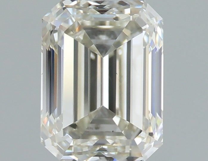 0.90ct Emerald diamond