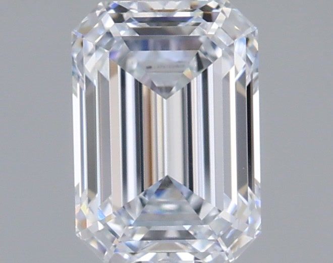 1.52 ct. emerald Lab Grown Diamond front image