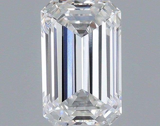 0.95 ct. emerald Lab Grown Diamond front image
