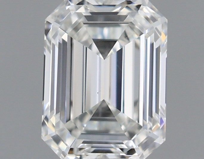 0.41 ct Emerald diamond