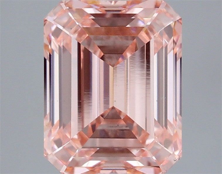 3.03 ct Emerald diamond