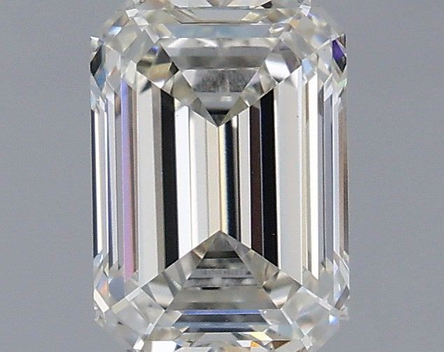 1.22 ct Emerald diamond