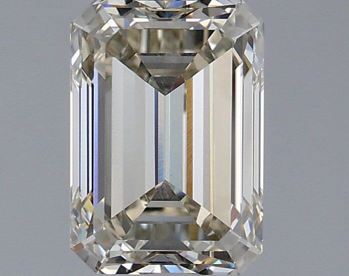 1.61 ct lab-grown Emerald Diamond