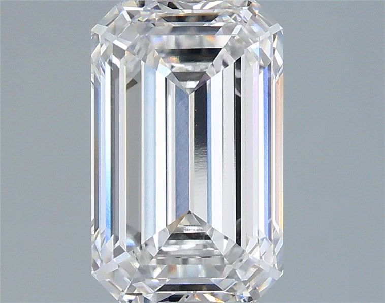 2.80 ct. emerald Lab Grown Diamond front image