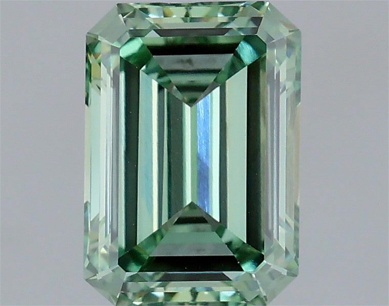 1.59 ct. emerald Lab Grown Diamond front image