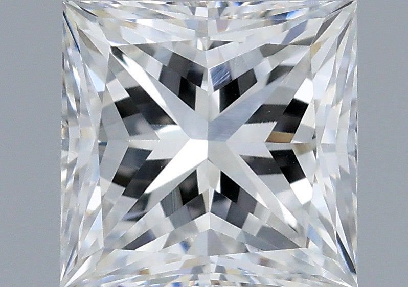 0.7 ct lab-grown Princess Diamond