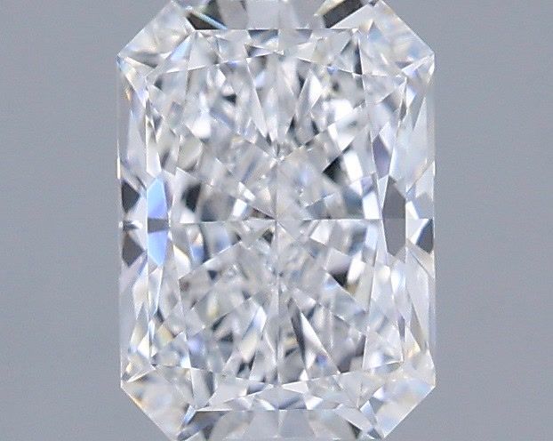 1.05 ct lab-grown Radiant Diamond