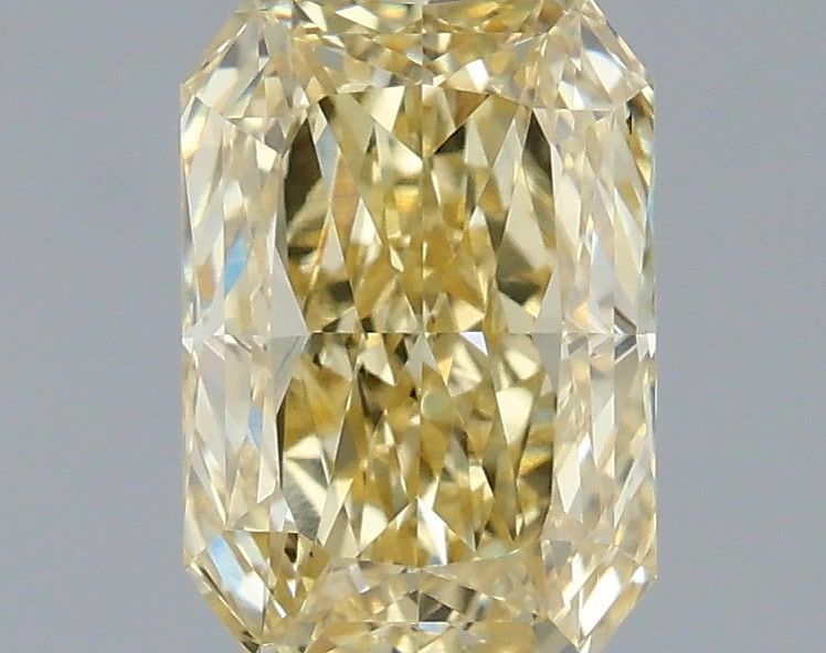 1.08 ct Radiant diamond