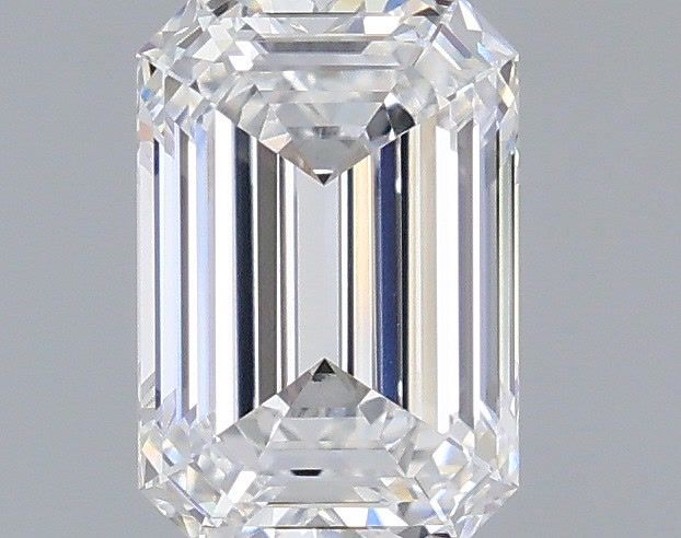 1.52 ct. emerald Lab Grown Diamond front image