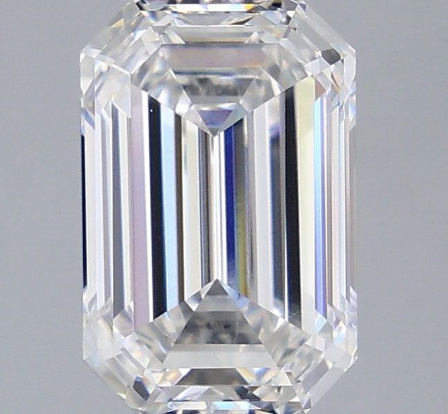 3.10 ct Emerald diamond