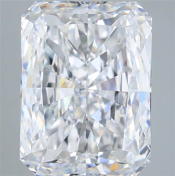 4.56 ct. radiant Lab Grown Diamond front image