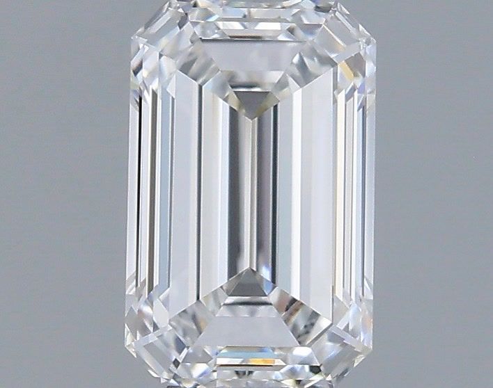 0.90 ct. emerald Lab Grown Diamond front image