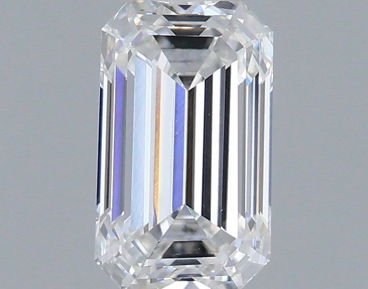 0.92 ct. emerald Lab Grown Diamond front image