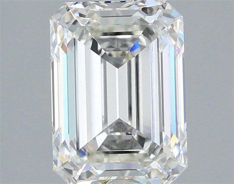 3.02 ct Emerald diamond