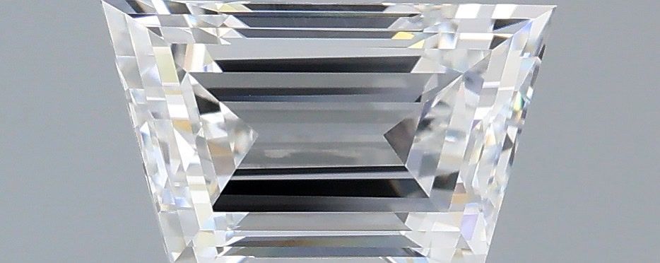 1.01 ct lab-grown Trapezoid Diamond