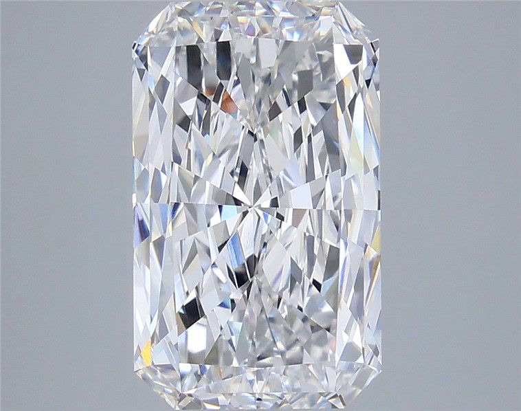 5.51 ct. radiant Lab Grown Diamond front image