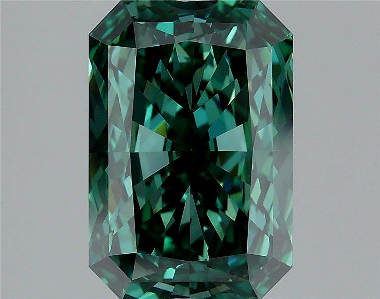 3.03 ct Radiant diamond