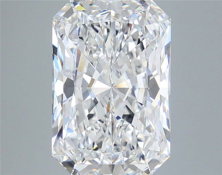 7.05 ct. radiant Lab Grown Diamond front image