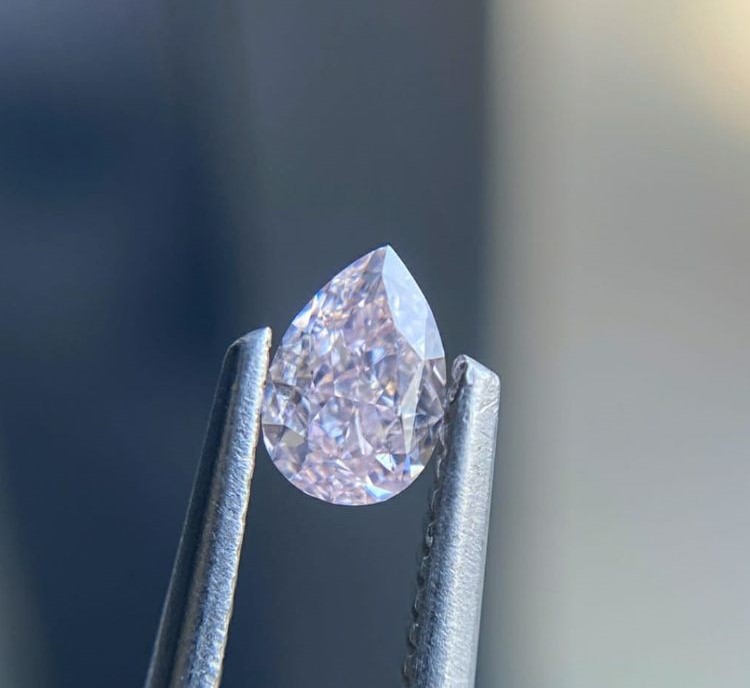 Diament 0.31 ct Fancy Light Pink/I1